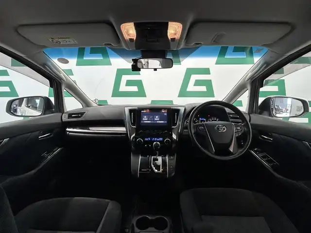 トヨタ ヴェルファイア Z 鹿児島県 2021(令3)年 4.1万km ホワイトパールクリスタルシャイン 禁煙車/ETC/トヨタセーフティセンス/　レーダークルーズコントロール（全車速追従ウ機能付）/　プリクラッシュセーフティ/　ロードサインアシスト/　アダプティブハイビームシステム/　オートマチックハイビーム/ブラインドスポットモニター/インテリジェントクリアランスソナー/前後ドラレコ/ナビキット付ディスプレイオーディオ/　AM・FM/　Bluetooth/　CD・DVD/　USB/革巻きステアリング/ステアリングリモコン/両側パワースライドドア/電動パーキング/純正バイザー/電格ミラー/プッシュスタートキー/フォグランプ