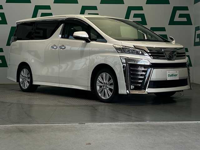 トヨタ ヴェルファイア Z 鹿児島県 2021(令3)年 4.1万km ホワイトパールクリスタルシャイン 禁煙車/ETC/トヨタセーフティセンス/　レーダークルーズコントロール（全車速追従ウ機能付）/　プリクラッシュセーフティ/　ロードサインアシスト/　アダプティブハイビームシステム/　オートマチックハイビーム/ブラインドスポットモニター/インテリジェントクリアランスソナー/前後ドラレコ/ナビキット付ディスプレイオーディオ/　AM・FM/　Bluetooth/　CD・DVD/　USB/革巻きステアリング/ステアリングリモコン/両側パワースライドドア/電動パーキング/純正バイザー/電格ミラー/プッシュスタートキー/フォグランプ