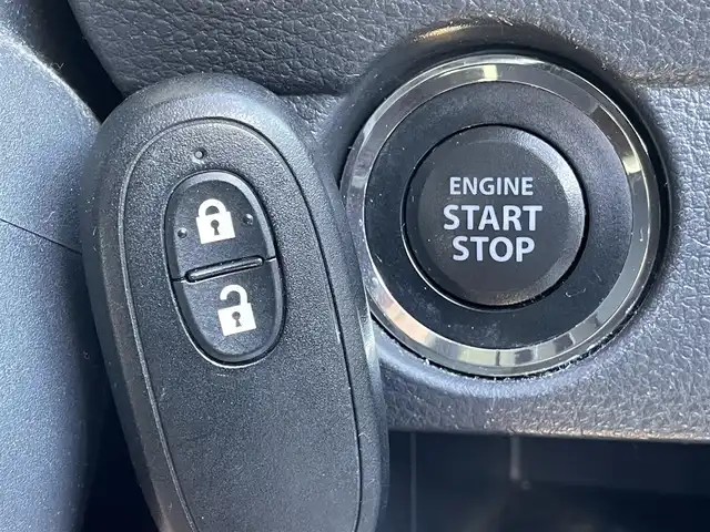 スズキ ハスラー G 群馬県 2016(平28)年 4.5万km サマーブルーM 純正７インチＳＤナビ　/バックカメラ　/ＴＶ　/前方ドラレコ　/前席シートヒーター　/衝突被害軽減システム　/ツートンカラー　/スマートキー　/ビルトインＥＴＣ　/アイドリングストップ　/本革ステアリング　/電動格納ミラー