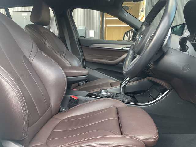 ＢＭＷ Ｘ２ xDrive20i MスポーツX 高知県 2018(平30)年 3.8万km 白 アドバンスドセーフティパッケージ/純正HDDナビ/　【CD/DVD/Bluetooth】/ACC/インテリジェントセーフティ/茶革シート/シートヒーター/シートメモリー付きパワーシート/パドルシフト/HUD/パワーテールゲート/OP20AW/取説