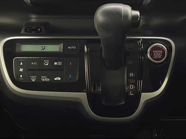 ホンダ Ｎ ＢＯＸ 新潟県 2016(平28)年 11.8万km スマートブラック 4WD/純正ナビ/　　フルセグ/CD/DVD/BT/バックカメラ/左側パワースライド/シートヒーター/サマータイヤ車載/ステアリングスイッチ/オートエアコン/ミラーヒーター/アイドリングストップ/スマートキー/ビルトインETC