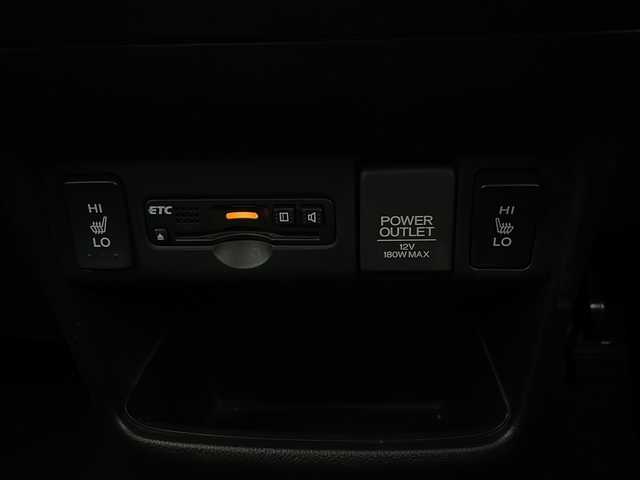 ホンダ Ｎ ＢＯＸ 新潟県 2016(平28)年 11.8万km スマートブラック 4WD/純正ナビ/　　フルセグ/CD/DVD/BT/バックカメラ/左側パワースライド/シートヒーター/サマータイヤ車載/ステアリングスイッチ/オートエアコン/ミラーヒーター/アイドリングストップ/スマートキー/ビルトインETC