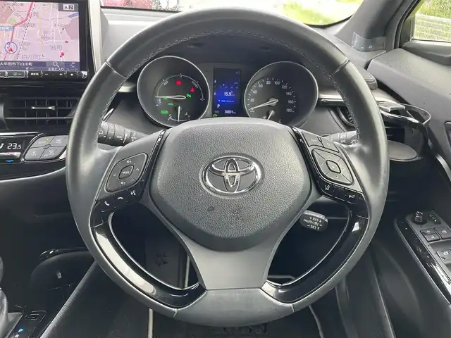 トヨタ Ｃ－ＨＲ G モード ネロ 福岡県 2019(令1)年 5.7万km ホワイトパールクリスタルシャイン ALPINEナビ/クルーズコントロール/トヨタセーフティーセンス/衝突軽減ブレーキ/ACC/横滑り防止機能/バックカメラ/ビルトインETC/シートヒーター/ハーフレザー/純正フロアマット/純正１８インチAW