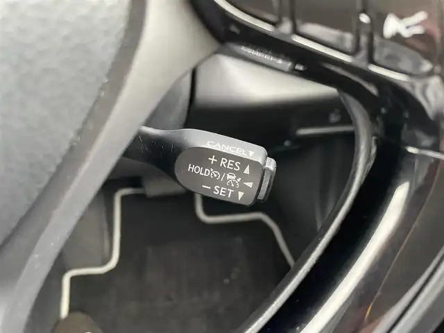 トヨタ Ｃ－ＨＲ G モード ネロ 福岡県 2019(令1)年 5.7万km ホワイトパールクリスタルシャイン ALPINEナビ/クルーズコントロール/トヨタセーフティーセンス/衝突軽減ブレーキ/ACC/横滑り防止機能/バックカメラ/ビルトインETC/シートヒーター/ハーフレザー/純正フロアマット/純正１８インチAW