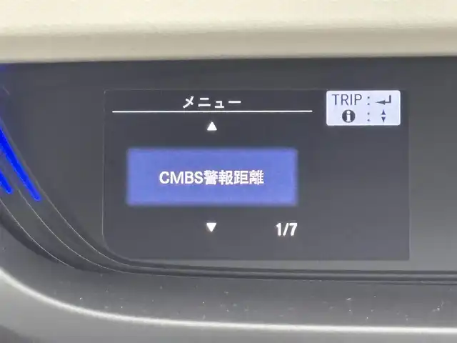 ホンダ フリード＋ G ホンダセンシング 福岡県 2020(令2)年 2.1万km プラチナホワイトパール 純正ナビ　/両側電動スライドドア　/衝突軽減システム　/バックカメラ　/ドラレコ　/クルーズコントロール　/先行車発進検知　/レーンキープ　/アイドリングストップ　/ＥＴＣ　/フォグランプ　/横滑り防止装置　/オートライト