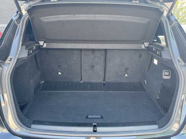 ＢＭＷ ２１８ｉ アクティブツアラー Mスポーツ 愛知県 2015(平27)年 7万km サファイアブラックP /禁煙車//純正ナビ//フルセグテレビ//AM、FM、CD、DVD、Bluetooth//バックカメラ//ドライブレコーダー//ETC//プッシュスタート//サイドブレーキボタン//ステアリングチルト//アイドリングストップ//ブレーキアシスト//電動格納ミラー//横滑り防止装置//車線逸脱警告//ABS//トラクションコントロール//自動防眩ミラー//集中ドアロック//盗難防止システム//後席3点シートベルト//オットマン//ルーフレール//革巻ステア//保証書//取扱説明書