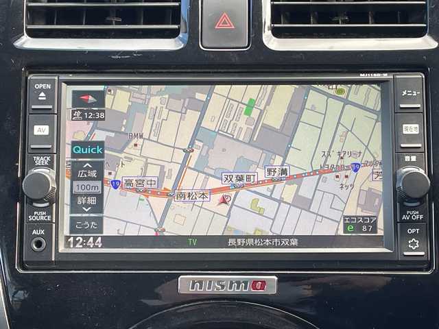 日産 マーチ ニスモ 長野県 2016(平28)年 9.3万km ブリリアントホワイトパール 禁煙車/純正ナビ【MJ116D-W】/（ＣＤ／フルセグＴＶ／Ｂｌｕｅｔｏｏｔｈ）/バックカメラ/ＥＴＣ/革巻きステアリング/フォグランプ/オートライト/スマートキー/プッシュスタート/純正１６インチアルミホイール/純正フロアマット/純正ドアバイザー/横滑り防止装置