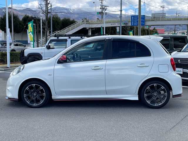 日産 マーチ ニスモ 長野県 2016(平28)年 9.3万km ブリリアントホワイトパール 禁煙車/純正ナビ【MJ116D-W】/（ＣＤ／フルセグＴＶ／Ｂｌｕｅｔｏｏｔｈ）/バックカメラ/ＥＴＣ/革巻きステアリング/フォグランプ/オートライト/スマートキー/プッシュスタート/純正１６インチアルミホイール/純正フロアマット/純正ドアバイザー/横滑り防止装置