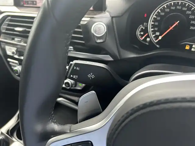 ＢＭＷ Ｘ３ xDrive20d Mスポーツ 滋賀県 2019(令1)年 4.3万km サファイアブラックP ハイラインパッケージ/・ダコタレザー/・前席パワーシート/・全席シートヒーター/インテリジェントセーフティ/・衝突被害軽減システム/・レーンキープアシスト/・ブラインドスポットモニター/純正ナビ/（CD/DVD/BT/USB/フルセグ）/360°カメラ/ルームミラー内蔵ETC/前後ドライブレコーダー/電動リアゲート/アクティブクルーズコントロール/ワイヤレスチャージ/アダプティプLEDヘッドライト/コーナーセンサー/アンビエントライト/純正18インチAW/純正AW付きサマータイヤ積込/純正フロアマット/取扱説明書/保証書/スペアキー
