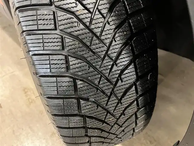 プジョー ２００８ GT 千葉県 2022(令4)年 5.2万km オレンジ ワンオーナー/ターボ/純正ディスプレイ（ナビ内蔵）/バックカメラ/ハーフレザーシート/前席シートヒーター/アクティブセーフティブレーキ/クルーズコントロール/パーキングセンサー/アンビエンスライト/前後ドラレコ/パドルシフト/ルーフレール/LEDヘッドライト/フォグランプ/BSM/スマートキー/純正フロアマット