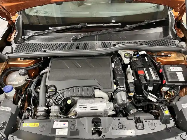 プジョー ２００８ GT 千葉県 2022(令4)年 5.2万km オレンジ ワンオーナー/ターボ/純正ディスプレイ（ナビ内蔵）/バックカメラ/ハーフレザーシート/前席シートヒーター/アクティブセーフティブレーキ/クルーズコントロール/パーキングセンサー/アンビエンスライト/前後ドラレコ/パドルシフト/ルーフレール/LEDヘッドライト/フォグランプ/BSM/スマートキー/純正フロアマット