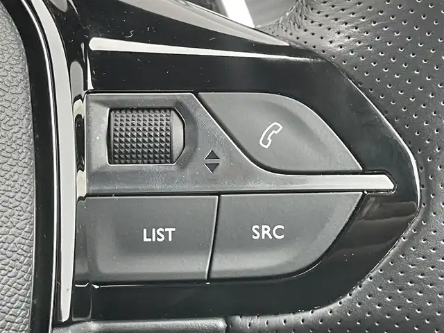 プジョー ２００８ GT 千葉県 2022(令4)年 5.3万km オレンジⅡ ワンオーナー/ターボ/衝突軽減ブレーキ/レーンキープアシスト/レーダークルーズコントロール/クリアランスソナー/ブラインドスポットモニター/純正ディスプレイナビ/バックカメラ/ハーフレザーシート/前席シートヒーター/アンビエンスライト/パドルシフト/ルーフレール/LEDヘッドライト/フォグランプ/スマートキー/純正フロアマット