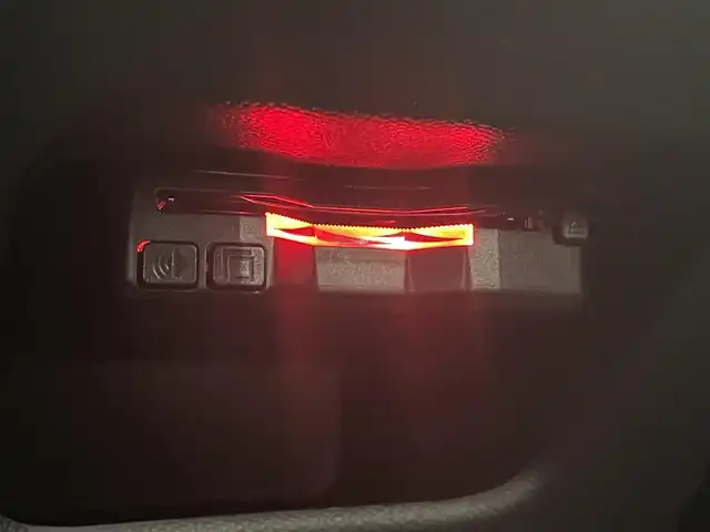 プジョー ２００８ GT 千葉県 2022(令4)年 5.3万km オレンジⅡ ワンオーナー/ターボ/衝突軽減ブレーキ/レーンキープアシスト/レーダークルーズコントロール/クリアランスソナー/ブラインドスポットモニター/純正ディスプレイナビ/バックカメラ/ハーフレザーシート/前席シートヒーター/アンビエンスライト/パドルシフト/ルーフレール/LEDヘッドライト/フォグランプ/スマートキー/純正フロアマット