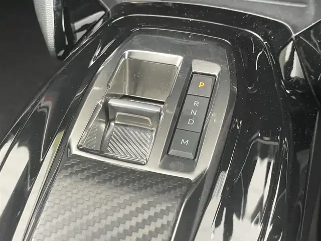 プジョー ２００８ GT 千葉県 2022(令4)年 5.3万km オレンジⅡ ワンオーナー/ターボ/衝突軽減ブレーキ/レーンキープアシスト/レーダークルーズコントロール/クリアランスソナー/ブラインドスポットモニター/純正ディスプレイナビ/バックカメラ/ハーフレザーシート/前席シートヒーター/アンビエンスライト/パドルシフト/ルーフレール/LEDヘッドライト/フォグランプ/スマートキー/純正フロアマット