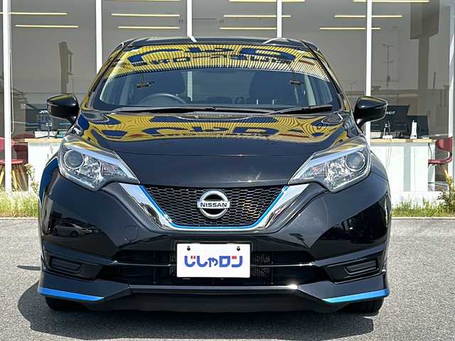 日産 ノート e－パワー X 福島県 2017(平29)年 8.2万km スーパーブラック （株）IDOMが運営する【じしゃロンいわき店】の/自社ローン専用車両になります。/こちらは現金またはオートローンご利用時の価格です。/自社ローンご希望の方は別途その旨お申し付けください//メモリナビ/フルセグテレビ/DVD BT CD/バックカメラ/アイドリングストップ/プッシュスタート/ETC/HID