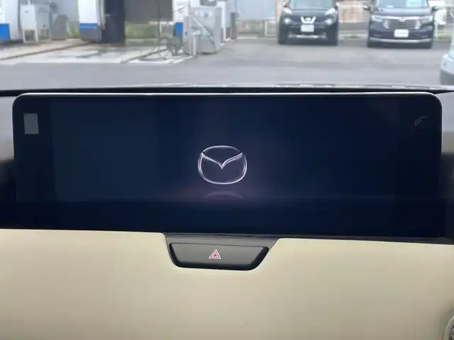 マツダ ＣＸ－６０ XD エクスクルーシブモード 栃木県 2023(令5)年 2.9万km ロジウムホワイトプレミアムメタリック ディーゼルターボ/4WD/BOSEプレミアムサウンド/サンルーフ/純正ナビ/（Bluetooth/フルセグTV/Applecarplay）/全方位カメラ/バックカメラ/本革シート/全席シートヒーター/前席シートベンチレーション/メモリー機能付きパワーシート/i-ACTIVSENSE/・アドバンストスマートシティブレーキサポート/・AT誤発進抑制制御/・レーンキープアシストシステム/・アダプティブLEDヘッドライト/・ブラインドスポットモニタリング/・リアクロストラフィックアラート/・ドライバーアテンションアラート/・マツダレーダークルーズコントロール/・360°ビューモニター＋フロントパーキングセンサー/・クルージング＆トラフィックサポート/・交通標識認識システム/禁煙車/LEDヘッドライト/オートライト/スマートキー/ワイヤレス充電/ヒルディセントコントロール/純正AW/純正フロアマット