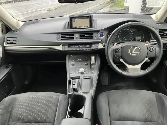 レクサス ＣＴ 200h バージョンC 広島県 2014(平26)年 10.8万km ホワイトパールクリスタルシャイン 純正ナビ・フルセグTV/パドルシフト/パワーシート/シートヒーター/オートライト/クルーズコントロール/バックカメラ/スマートキー