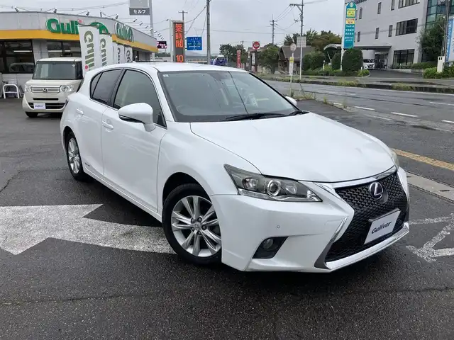 レクサス ＣＴ 200h バージョンC 広島県 2014(平26)年 10.8万km ホワイトパールクリスタルシャイン 純正ナビ・フルセグTV/パドルシフト/パワーシート/シートヒーター/オートライト/クルーズコントロール/バックカメラ/スマートキー