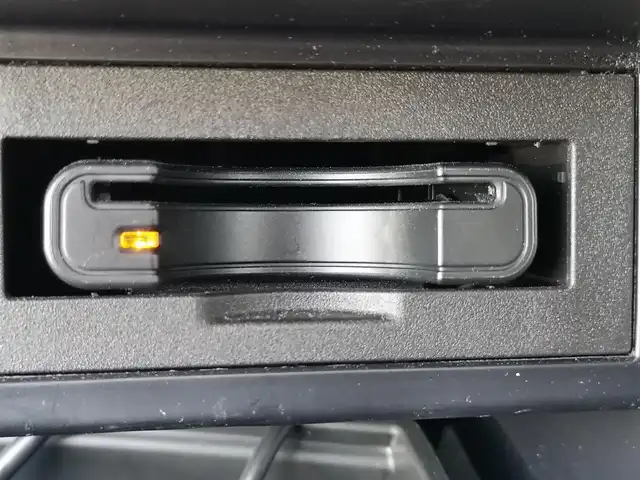 トヨタ ランドクルーザー プラド TX Lパッケージ ブラックED 茨城県 2020(令2)年 4.8万km ホワイトパールクリスタルシャイン 純正ナビ/【DISC・ラジオ・SD・TV・USB・iPod・HDMI・AUX・BT】/サンルーフ/ルーフレール/パワーシート/シートヒーター/エアシート/レーダークルコン/ETC/Bカメラ/前後ドラレコ/前後コーナーセンサー/オートライト/オートハイビーム/ヘッドライトウォッシャー/Fフォグ/LEDライト/横滑り防止装置/レーンキープアシスト/衝突被害軽減システム