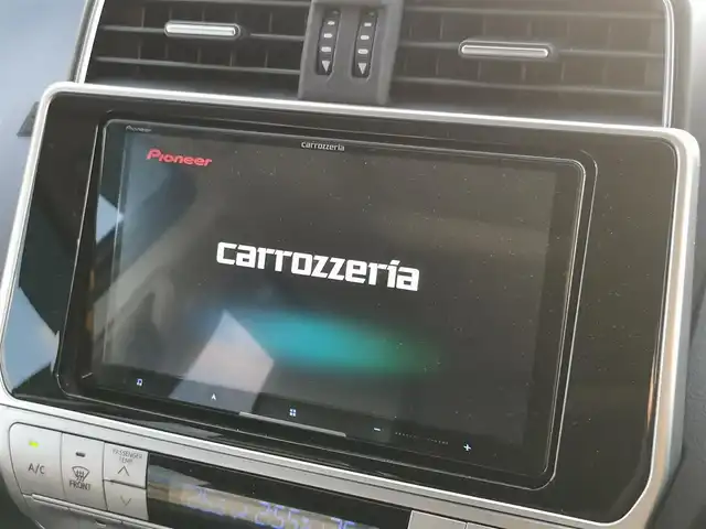 トヨタ ランドクルーザー プラド TX Lパッケージ ブラックED 茨城県 2020(令2)年 4.8万km ホワイトパールクリスタルシャイン 純正ナビ/【DISC・ラジオ・SD・TV・USB・iPod・HDMI・AUX・BT】/サンルーフ/ルーフレール/パワーシート/シートヒーター/エアシート/レーダークルコン/ETC/Bカメラ/前後ドラレコ/前後コーナーセンサー/オートライト/オートハイビーム/ヘッドライトウォッシャー/Fフォグ/LEDライト/横滑り防止装置/レーンキープアシスト/衝突被害軽減システム