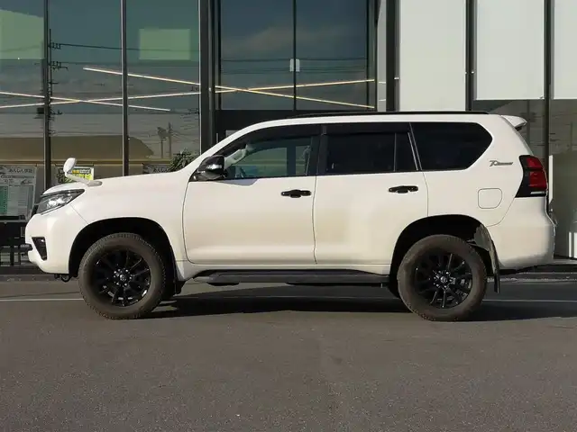 トヨタ ランドクルーザー プラド TX Lパッケージ ブラックED 茨城県 2020(令2)年 4.8万km ホワイトパールクリスタルシャイン 純正ナビ/【DISC・ラジオ・SD・TV・USB・iPod・HDMI・AUX・BT】/サンルーフ/ルーフレール/パワーシート/シートヒーター/エアシート/レーダークルコン/ETC/Bカメラ/前後ドラレコ/前後コーナーセンサー/オートライト/オートハイビーム/ヘッドライトウォッシャー/Fフォグ/LEDライト/横滑り防止装置/レーンキープアシスト/衝突被害軽減システム
