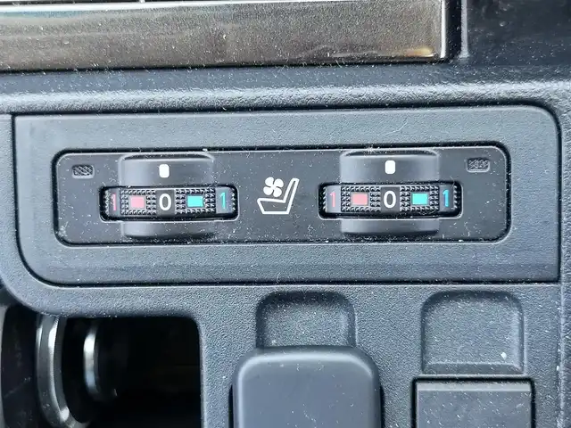 トヨタ ランドクルーザー プラド TX Lパッケージ ブラックED 茨城県 2020(令2)年 4.8万km ホワイトパールクリスタルシャイン 純正ナビ/【DISC・ラジオ・SD・TV・USB・iPod・HDMI・AUX・BT】/サンルーフ/ルーフレール/パワーシート/シートヒーター/エアシート/レーダークルコン/ETC/Bカメラ/前後ドラレコ/前後コーナーセンサー/オートライト/オートハイビーム/ヘッドライトウォッシャー/Fフォグ/LEDライト/横滑り防止装置/レーンキープアシスト/衝突被害軽減システム