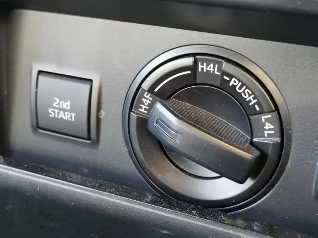 トヨタ ランドクルーザー プラド TX Lパッケージ ブラックED 茨城県 2020(令2)年 4.8万km ホワイトパールクリスタルシャイン 純正ナビ/【DISC・ラジオ・SD・TV・USB・iPod・HDMI・AUX・BT】/サンルーフ/ルーフレール/パワーシート/シートヒーター/エアシート/レーダークルコン/ETC/Bカメラ/前後ドラレコ/前後コーナーセンサー/オートライト/オートハイビーム/ヘッドライトウォッシャー/Fフォグ/LEDライト/横滑り防止装置/レーンキープアシスト/衝突被害軽減システム