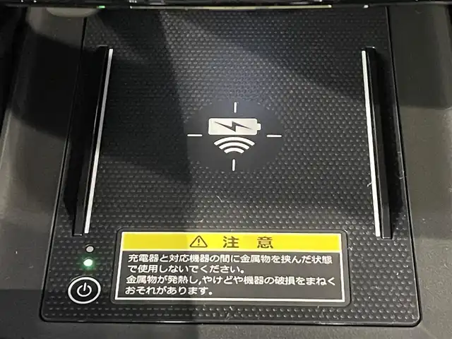 ホンダ ヴェゼル ハイブリッド e:HEV Z 愛知県 2025(令7)年 0.1万km未満 クリスタルブラックパール 登録済未使用車/純正９インチナビ/衝突軽減ブレーキ/レーダークルーズコントロール/レーンキープアシスト/クリアランスソナー/ブラインドスポットモニター/パワーバックドア/ハーフレザー/シートヒーター/ハンドルヒーター/ETC2.0/置くだけ充電/パドルシフト