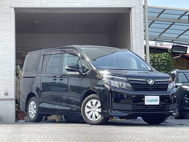 トヨタ ヴォクシー X 大分県 2015(平27)年 5.4万km ブラック 両側スライドドア/純正ナビ/地デジ/Bluetooth/純正ビルトインETC/純正フロアマット/オートライト/バックカメラ