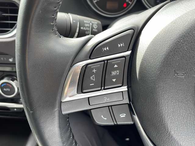 マツダ アテンザ セダン XD Lパッケージ 新潟県 2015(平27)年 8.7万km ディープクリスタルブルーマイカ レザーシート/前席パワーシート/前席シートヒーター/純正SDナビ(DVD/フルセグTV/Bluetooth/USB)/バックカメラ/BOSEサウンド/LEDヘッドライト/ETC/前方ドライブレコーダー/アドバンスドスマートシティブレーキサポート/スマートシティブレーキサポート/レーダークルーズコントロール/ブラインドスポットモニタリング/ヘッドアップディスプレイ/純正19インチアルミホイール