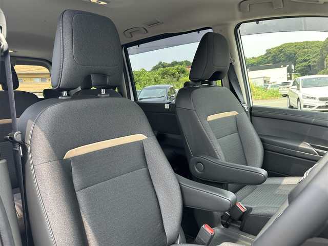 日産 セレナ e－パワー ハイウェイスター V 福岡県 2024(令6)年 0.2万km ブリリアントホワイトパール ワンオーナー/プロパイロット/衝突軽減システム/純正ナビ/全方位カメラ/両側パワースライドドア/セカンドスライドアップシート/フルセグ/Bluetooth/コーナーセンサー/純正アルミホイール/ブラインドスポットモニター/LEDヘッドライト/リアオートエアコン/オートマチックハイビーム/ドライブレコーダー/ETC/ステアリングスイッチ/スマートキー/プッシュスタート