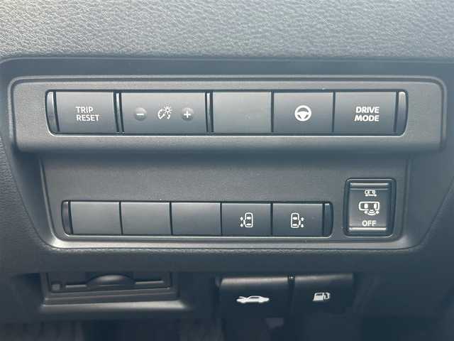 日産 セレナ e－パワー ハイウェイスター V 福岡県 2024(令6)年 0.2万km ブリリアントホワイトパール ワンオーナー/プロパイロット/衝突軽減システム/純正ナビ/全方位カメラ/両側パワースライドドア/セカンドスライドアップシート/フルセグ/Bluetooth/コーナーセンサー/純正アルミホイール/ブラインドスポットモニター/LEDヘッドライト/リアオートエアコン/オートマチックハイビーム/ドライブレコーダー/ETC/ステアリングスイッチ/スマートキー/プッシュスタート