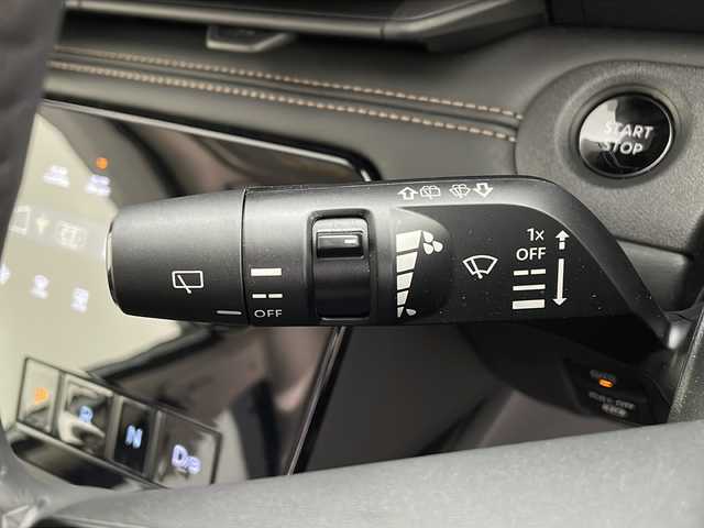 日産 セレナ e－パワー ハイウェイスター V 鹿児島県 2024(令6)年 0.2万km ブリリアントホワイトパール ワンオーナー/プロパイロット/衝突軽減システム/純正ナビ/（フルセグ/Bluetooth/HDMI/Apple Car Play)/アラウンドビューモニター/両側パワースライドドア/セカンドスライドアップシート/コーナーセンサー/純正アルミホイール/ブラインドスポットモニター/LEDヘッドライト/リアオートエアコン/オートマチックハイビーム/ドライブレコーダー/ETC/ステアリングスイッチ/スマートキー/プッシュスタート