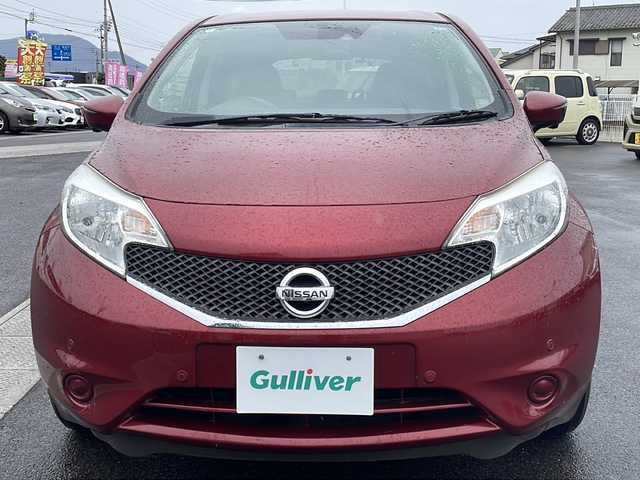 日産 ノート XVセレ +セーフ 香川県 2015(平27)年 6.5万km ラディアントレッド 純正ナビ/フルセグテレビ/CD/DVD再生機能/アラウンドビューモニター/前後ドライブレコーダー/前後コーナーセンサー/ETC/スペアキー