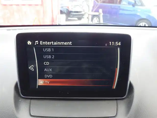 マツダ デミオ 13S 千葉県 2015(平27)年 6.4万km スノーフレイクホワイトパールマイカ スマートシティブレーキサポート/i-stop/純正SDナビ/地デジTV/【DVD/CD再生機能　Bluetooth接続】/バックカメラ/ETC/LEDヘッドライト/ウインカーミラー/コーナーセンサー/サイド/カーテンエアバッグ/スマートキー