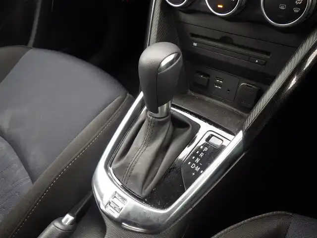 マツダ デミオ 13S 千葉県 2015(平27)年 6.4万km スノーフレイクホワイトパールマイカ スマートシティブレーキサポート/i-stop/純正SDナビ/地デジTV/【DVD/CD再生機能　Bluetooth接続】/バックカメラ/ETC/LEDヘッドライト/ウインカーミラー/コーナーセンサー/サイド/カーテンエアバッグ/スマートキー