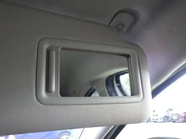 マツダ デミオ 13S 千葉県 2015(平27)年 6.4万km スノーフレイクホワイトパールマイカ スマートシティブレーキサポート/i-stop/純正SDナビ/地デジTV/【DVD/CD再生機能　Bluetooth接続】/バックカメラ/ETC/LEDヘッドライト/ウインカーミラー/コーナーセンサー/サイド/カーテンエアバッグ/スマートキー