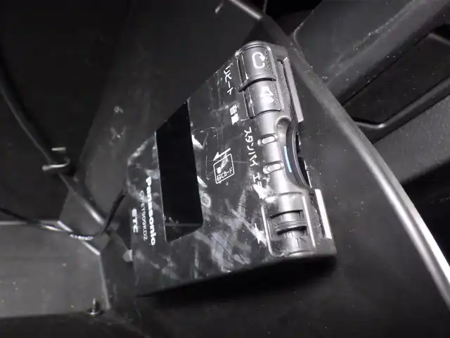 マツダ デミオ 13S 千葉県 2015(平27)年 6.4万km スノーフレイクホワイトパールマイカ スマートシティブレーキサポート/i-stop/純正SDナビ/地デジTV/【DVD/CD再生機能　Bluetooth接続】/バックカメラ/ETC/LEDヘッドライト/ウインカーミラー/コーナーセンサー/サイド/カーテンエアバッグ/スマートキー