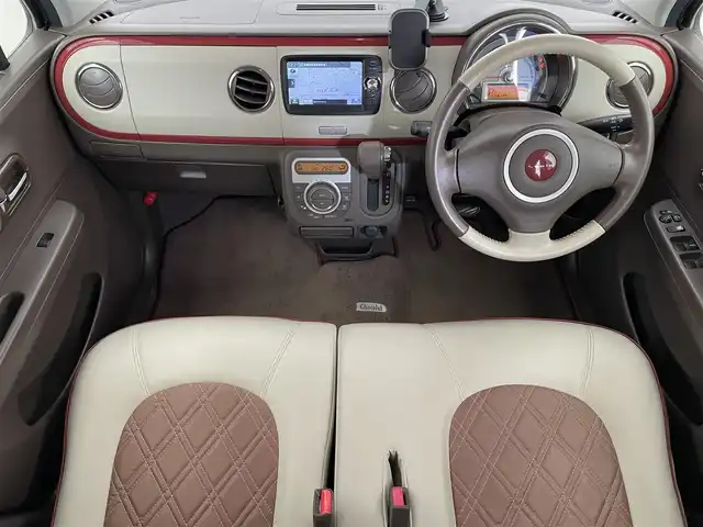 スズキ ラパン X 滋賀県 2013(平25)年 8.2万km ミルクティーベージュメタリック 純正7インチナビ/（Bluetooth/USB/ワンセグTV）/バックカメラ/ドライブレコーダー/プッシュスタート/スマートキー/HIDヘッドライト/オートライト/アイドリングストップ/オートエアコン/純正フロアマット