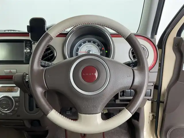 スズキ ラパン X 滋賀県 2013(平25)年 8.2万km ミルクティーベージュメタリック 純正7インチナビ/（Bluetooth/USB/ワンセグTV）/バックカメラ/ドライブレコーダー/プッシュスタート/スマートキー/HIDヘッドライト/オートライト/アイドリングストップ/オートエアコン/純正フロアマット