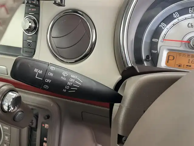 スズキ ラパン X 滋賀県 2013(平25)年 8.2万km ミルクティーベージュメタリック 純正7インチナビ/（Bluetooth/USB/ワンセグTV）/バックカメラ/ドライブレコーダー/プッシュスタート/スマートキー/HIDヘッドライト/オートライト/アイドリングストップ/オートエアコン/純正フロアマット