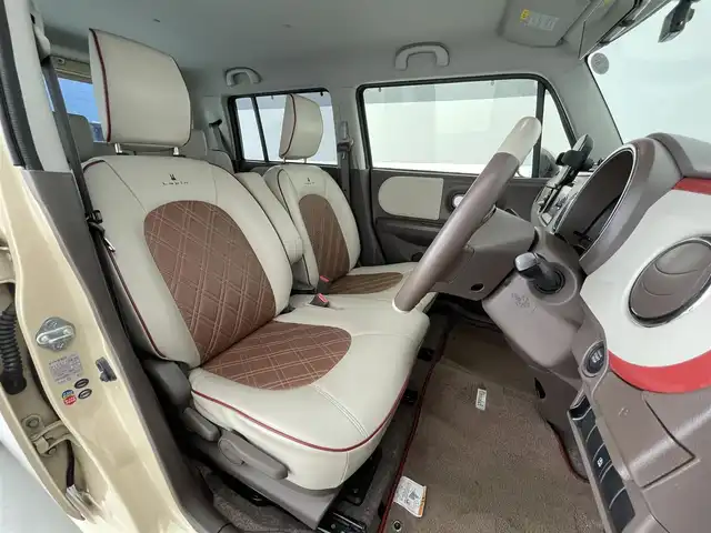 スズキ ラパン X 滋賀県 2013(平25)年 8.2万km ミルクティーベージュメタリック 純正7インチナビ/（Bluetooth/USB/ワンセグTV）/バックカメラ/ドライブレコーダー/プッシュスタート/スマートキー/HIDヘッドライト/オートライト/アイドリングストップ/オートエアコン/純正フロアマット