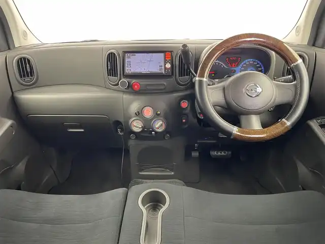 日産 キューブ 15X 埼玉県 2015(平27)年 4.3万km ラディアントレッド 純正ナビ　ドライブレコーダー　ＥＴＣ　地デジＴＶ　プッシュスタート　スマートキー　純正フロアマット　Ｂｌｕｅｔｏｏｔｈ　ＵＳＢ　エアコン　ＣＶＴ　横滑り防止　ＡＢＳ　アイドリングストップ