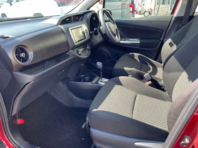 トヨタ ヴィッツ ジュエラ 長崎県 2016(平28)年 6.5万km ダークレッドマイカメタリック プッシュスタート/純正SDナビ/CD/DVD/BT/フルセグTV/バックカメラ/トヨタセーフティセンス/レーンキープアシスト/オートマチックハイビーム/LEDヘッドライト/オートライト/ステアリングスイッチ/ビルトインETC