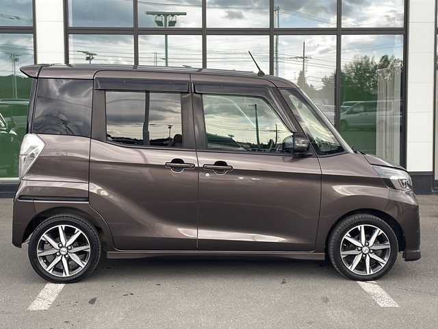 日産 デイズ ルークス HWS X Vセレクション 道東・釧路十勝 2019(令1)年 6.6万km アッシュブラウンM ・４WD/・純正SDナビ（BT・CD・DVD・地デジ）/・アラウンドビューモニター/・両側パワースライドドア/・社外ヘッドレストモニター×２/・・ハーフレザーシート/・社外前後ドライブレコーダー/・社外エンジンスターター/・衝突軽減ブレーキ/・アイドリングストップ/・横滑り防止装置/・運転席シートヒーター/・HIDヘッドライト/・フォグライト/・オートライト/・オートハイビーム/・E T C/・純正15インチAW/・プッシュスタート/・スマートキー