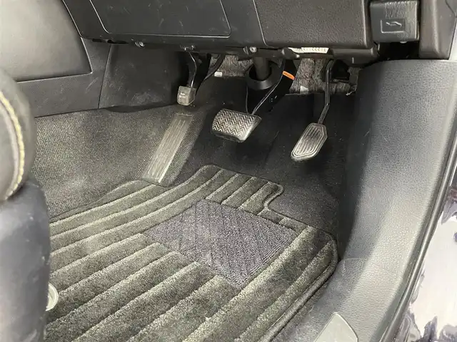 トヨタ ハリアー ハイブリッド エレガンス 大分県 2015(平27)年 15.8万km スパークリングブラックパールクリスタルシャイン 社外ナビ（ALPINE）/サンルーフ/バックカメラ/パワーシート/MTモード/社外アルミホイル19インチ/純正フロアマット/オートライト/ハーフレザーシート/スマートキー/プッシュスタート