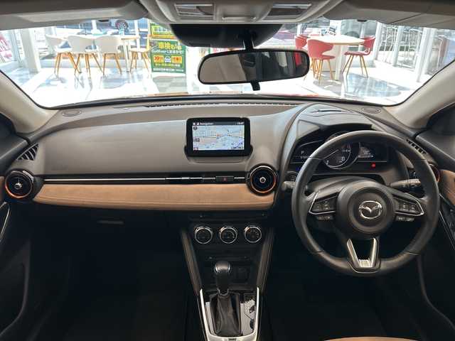 マツダ デミオ 岐阜県 2017(平29)年 6.8万km ソウルレッドプレミアムメタリック 純正ナビ/アイアクティブセンス/プッシュスタート/アイドリングストップ/スマートキー/HUD/BSM/フルセグ/ETC/USB入力端子/Bluetooth/AUX/BSM/クルーズコントロール/社外フロアマット/シートヒーター/レーンキープアシスト/オートライト/LEDヘッドライト/カーテンエアバック/コーナーセンサー後ろのみ/ドアバイザー/純正アルミホイール