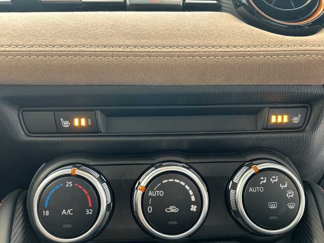 マツダ デミオ 岐阜県 2017(平29)年 6.8万km ソウルレッドプレミアムメタリック 純正ナビ/アイアクティブセンス/プッシュスタート/アイドリングストップ/スマートキー/HUD/BSM/フルセグ/ETC/USB入力端子/Bluetooth/AUX/BSM/クルーズコントロール/社外フロアマット/シートヒーター/レーンキープアシスト/オートライト/LEDヘッドライト/カーテンエアバック/コーナーセンサー後ろのみ/ドアバイザー/純正アルミホイール