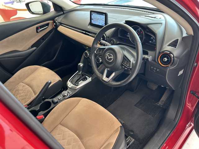 マツダ デミオ 岐阜県 2017(平29)年 6.8万km ソウルレッドプレミアムメタリック 純正ナビ/アイアクティブセンス/プッシュスタート/アイドリングストップ/スマートキー/HUD/BSM/フルセグ/ETC/USB入力端子/Bluetooth/AUX/BSM/クルーズコントロール/社外フロアマット/シートヒーター/レーンキープアシスト/オートライト/LEDヘッドライト/カーテンエアバック/コーナーセンサー後ろのみ/ドアバイザー/純正アルミホイール