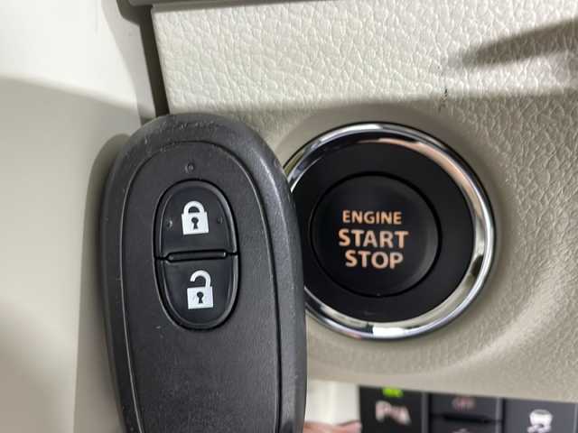 スズキ ラパン ＬＣ L 福岡県 2022(令4)年 0.6万km テラコッタピンクメタリック 純正ディスプレイオーディオ/Bluetooth/apple car play/android auto/バックカメラ/後方コーナーセンサー/パーキングアシスト/運転席シートヒーター/レーンキープアシスト/衝突被害軽減システム/横滑り防止装置/スペアキー/ベンチシート/USB/プッシュエンジンスタート/LEDヘットライト/アイドリングストップ/純正フロアマット